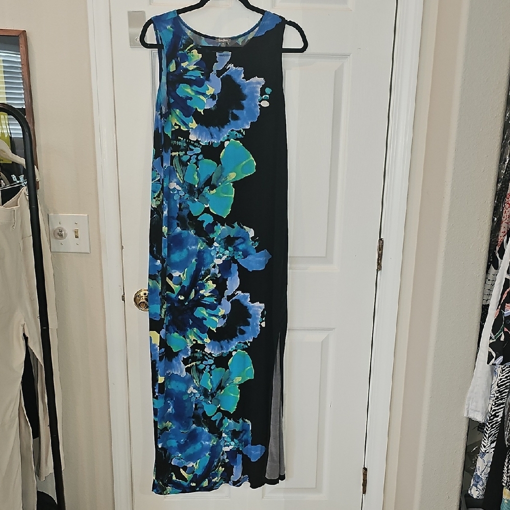 Neiman Marcus Black and Blue Sheath Maxi Dress